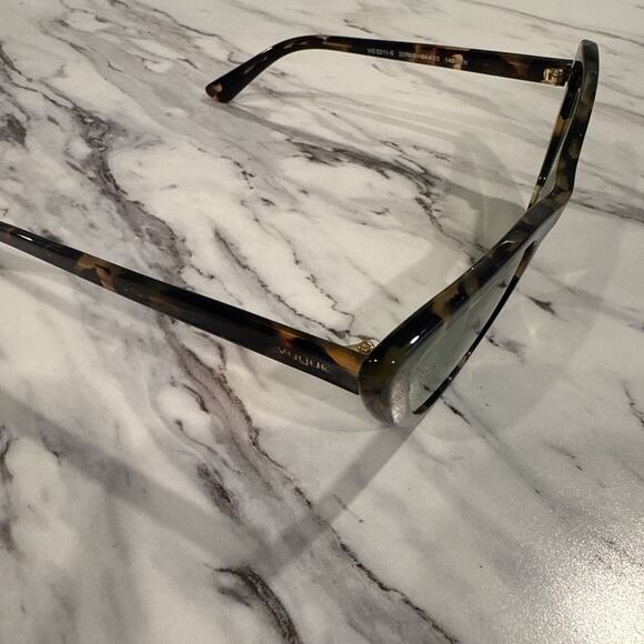 Gigi Hadid for Vogue Sunglasses VO5211 S Cat Eye Brown/Tortoise Shell 54 20 140 - Picture 2 of 7